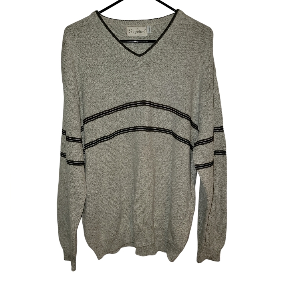 Vintage Sedgefield size large v neck long sleeve sweater